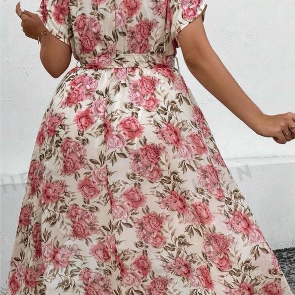 SHEIN DreamScene Plus Floral Print Batwing Sleeve Belted Dress - Picture 2 of 4